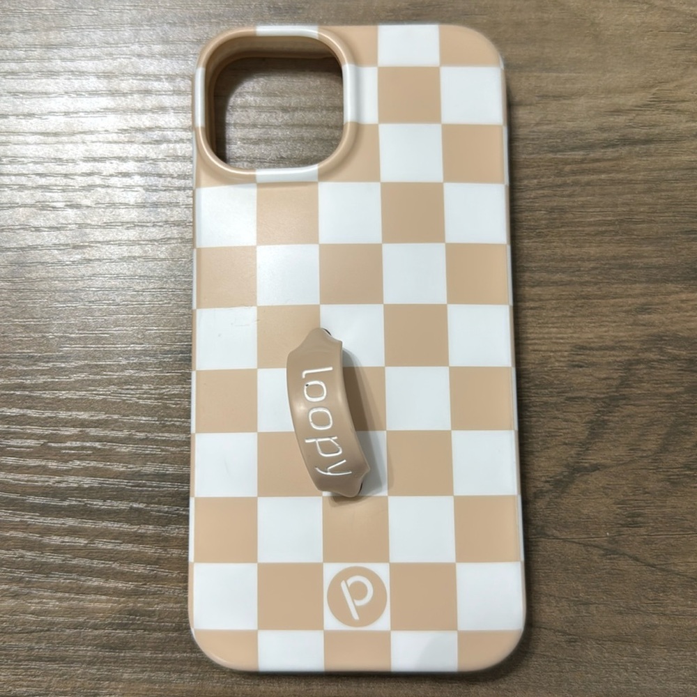 Loopy Tan Checkered iPhone 14 Case